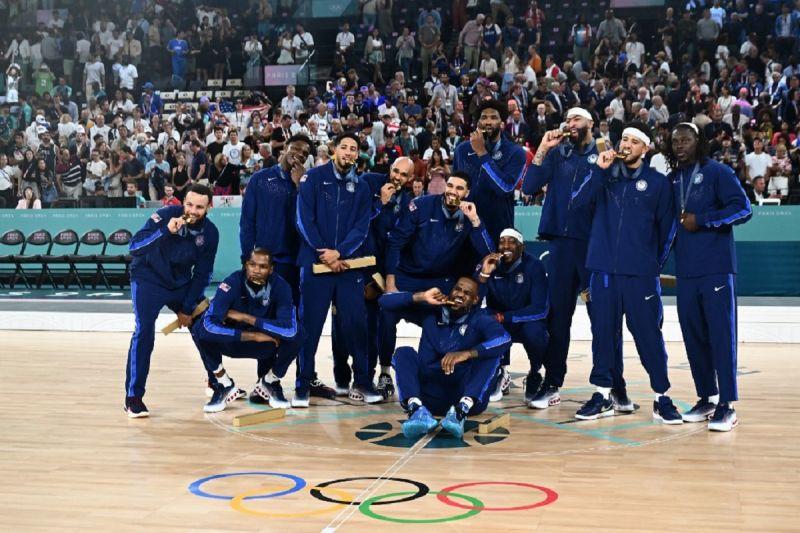 AS Raih Emas Kelima Beruntun Usai Kalahkan Prancis 98-87