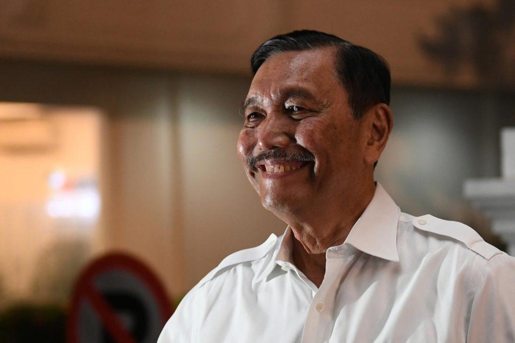 Airlangga Mundur dari Ketum Partai Golkar, Ini Pesan Luhut Binsar Pandjaitan.