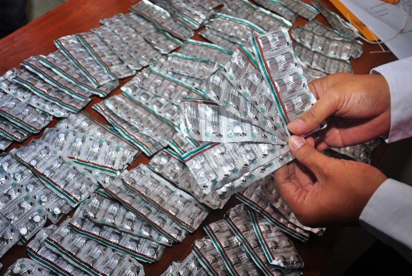 Jual Ribuan Pil Koplo di Toko Kosmetik, Polres Serang Amankan 1 Pelaku