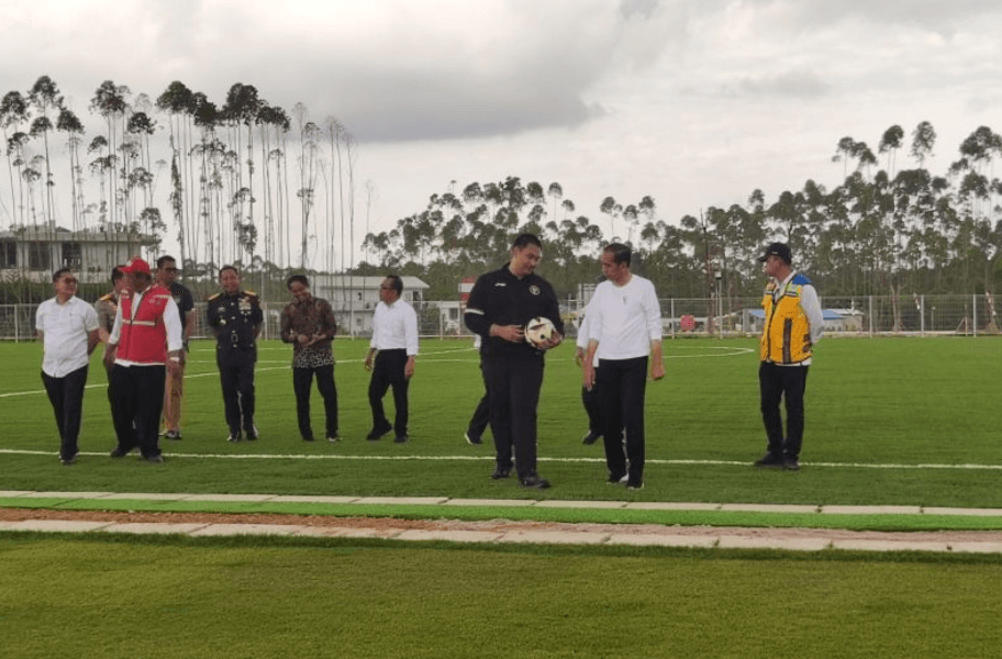 Joko Widodo: Lapangan Timnas di IKN Bisa Digunakan pada September