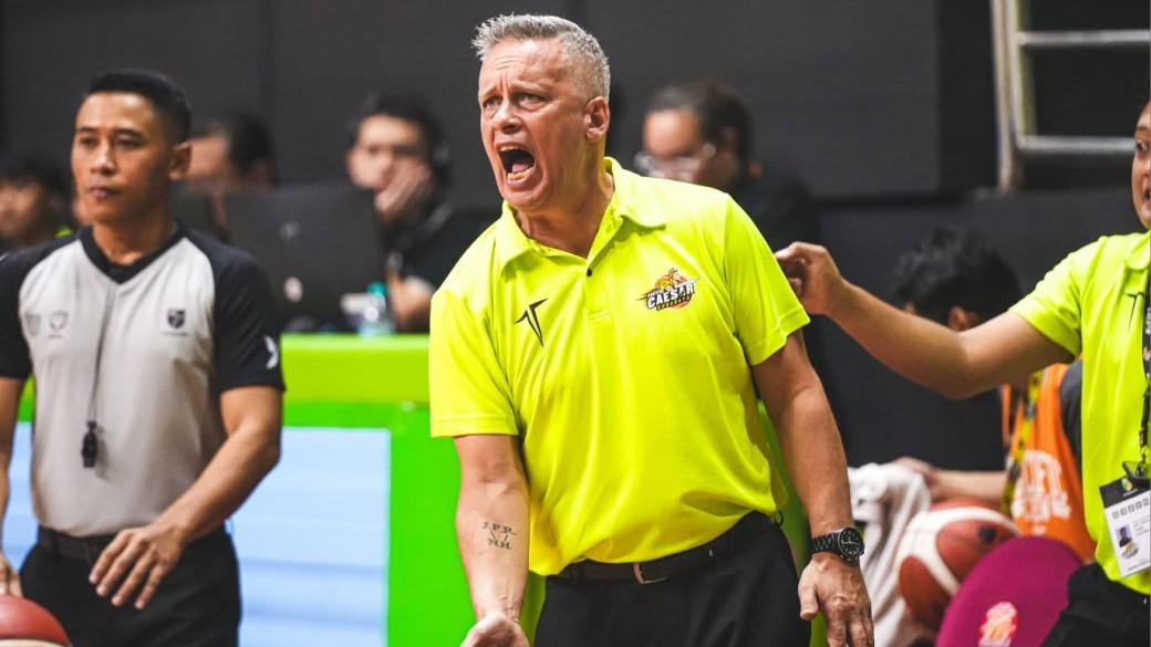 Pacific Caesar Surabaya Tidak Perpanjang Kontrak Pelatih John Todd Purves