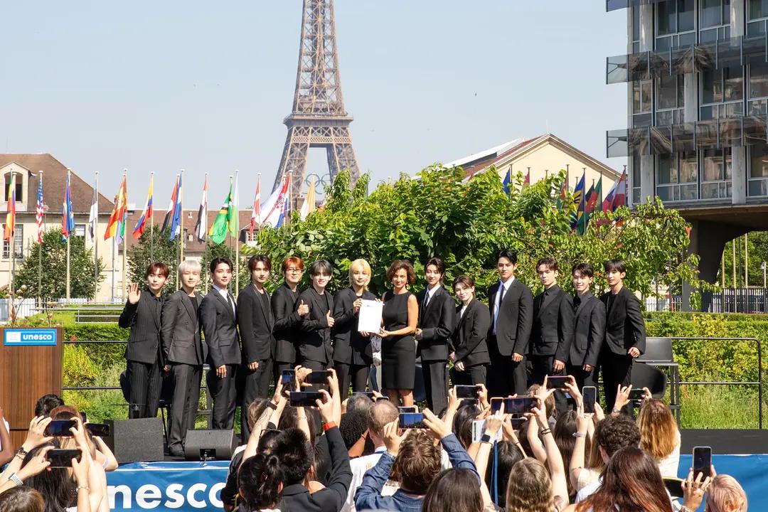 SEVENTEEN Luncurkan Program Dukungan Kaum Muda Bersama UNESCO dengan Komitmen $1 Juta
