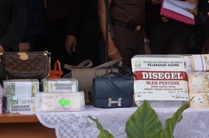Jaksa: 88 Tas Branded Sandra Dewi Bukan dari Endorse, Tapi Hasil Korupsi