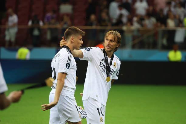Luka Modric Raih Gelar Pemain dengan Trofi Terbanyak di Real Madrid