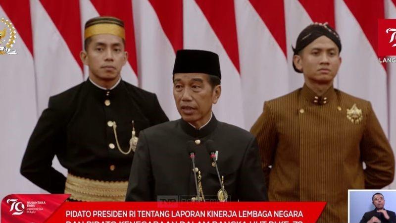 10 Tahun Menjabat Jokowi Sebut Telah Bangun 366 Ribu Km Jalan Desa-2.700 Km Tol