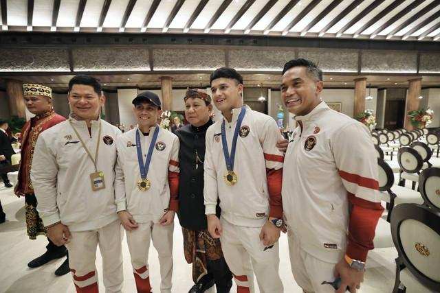Prabowo Puji Perjuangan Dua Atlet Peraih Medali Emas Olimpiade 2024
