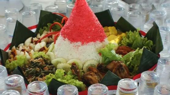 Nasi Tumpeng Ciri Khas-Simbolis Makanan 17 Agustus: Resep dan Cara Penyajian