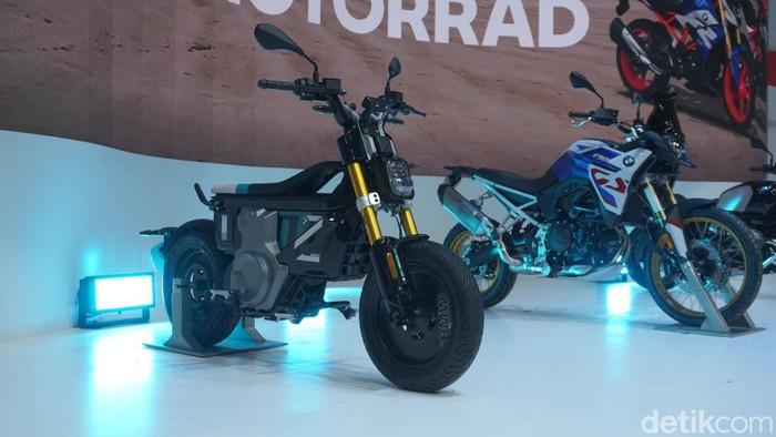 BMW Motorrad Rilis Motor Listrik Buatan India Hadir di Indonesia