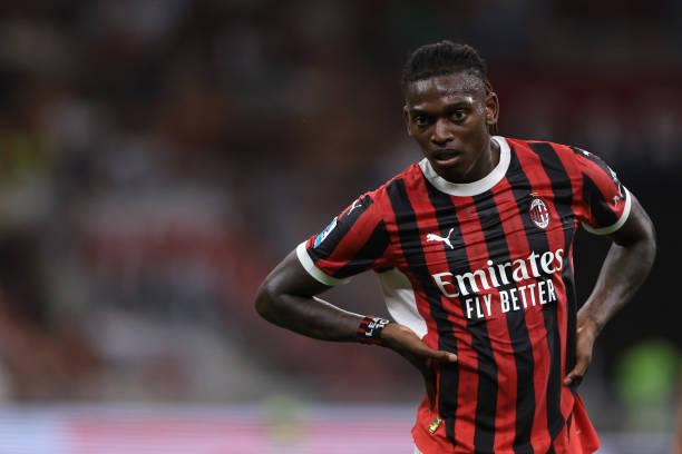 Lagi Bokek, Barcelona Kabarnya Malah Incar Rafael Leao