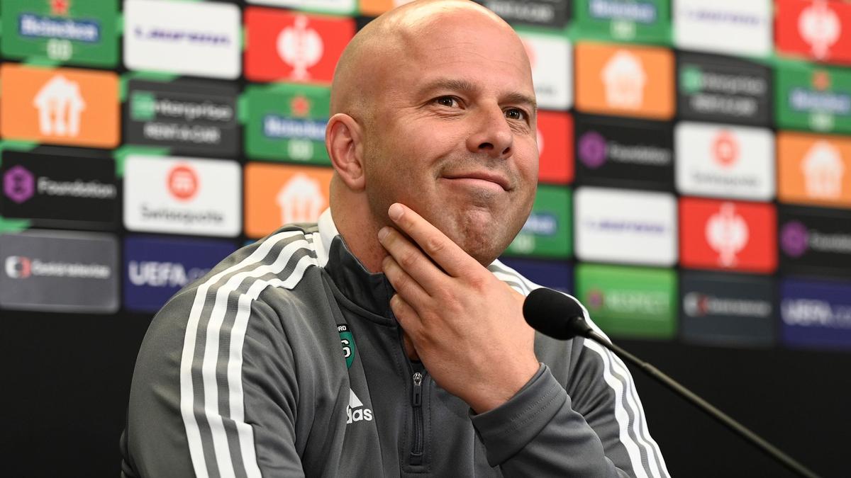 Liverpool Belum Datangkan Pemain hingga Jelang Penutupan, Arne Slot Tak Khawatir