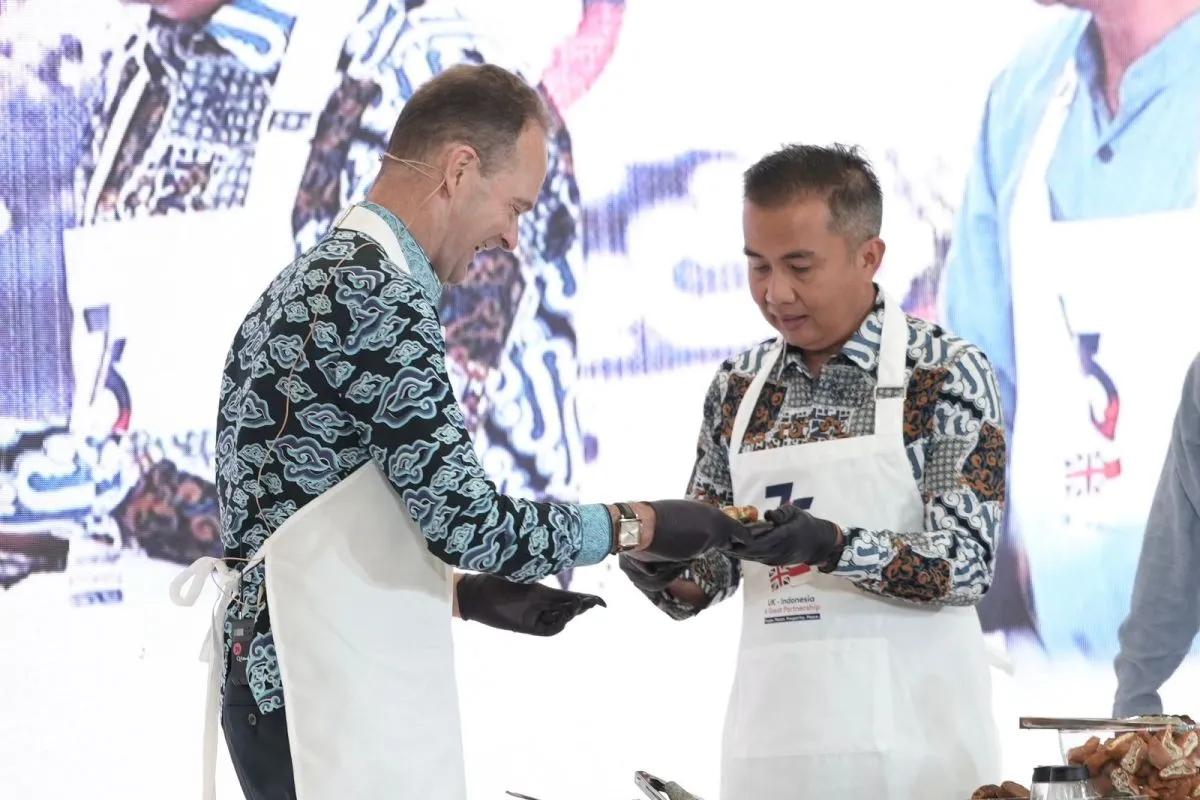 Tahu Gejrot jadi Makanan Favorit Dubes Inggris