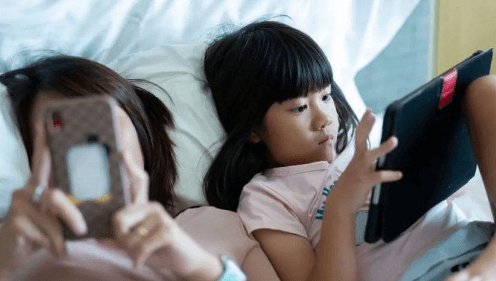 Waspada! Penggunaan Tablet Ternyata Bisa Kurangi Kemampuan Anak Kelola Kemarahan