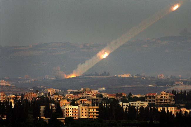 Memanas! Hizbullah Luncurkan 300 Roket ke Israel