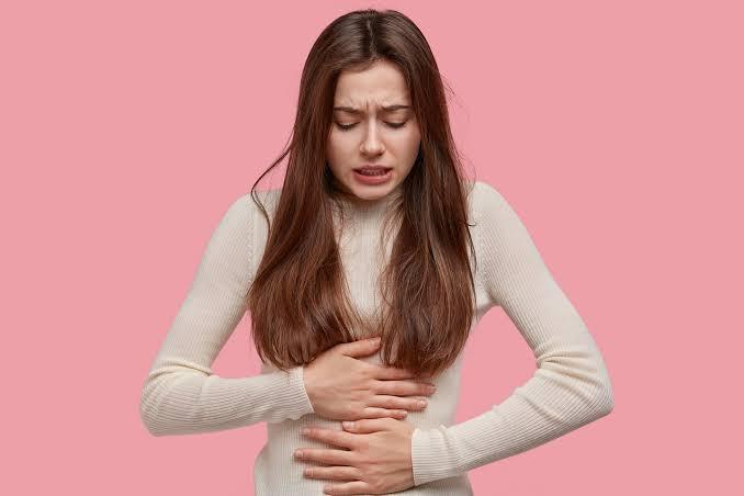 Penting untuk Perempuan, Ini Makanan yang Harus Dihindari saat Menstruasi