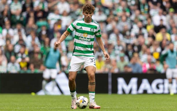 Brighton Resmi Datangkan "Matt" O'Riley dari Celtic