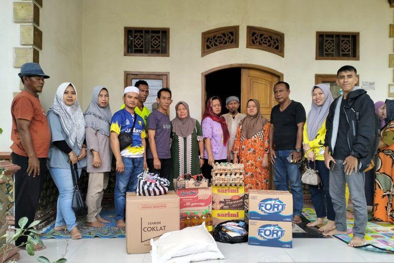 Pemerintah Salurkan Bantuan untuk Penyintas Kebakaran di Palabuhanratu