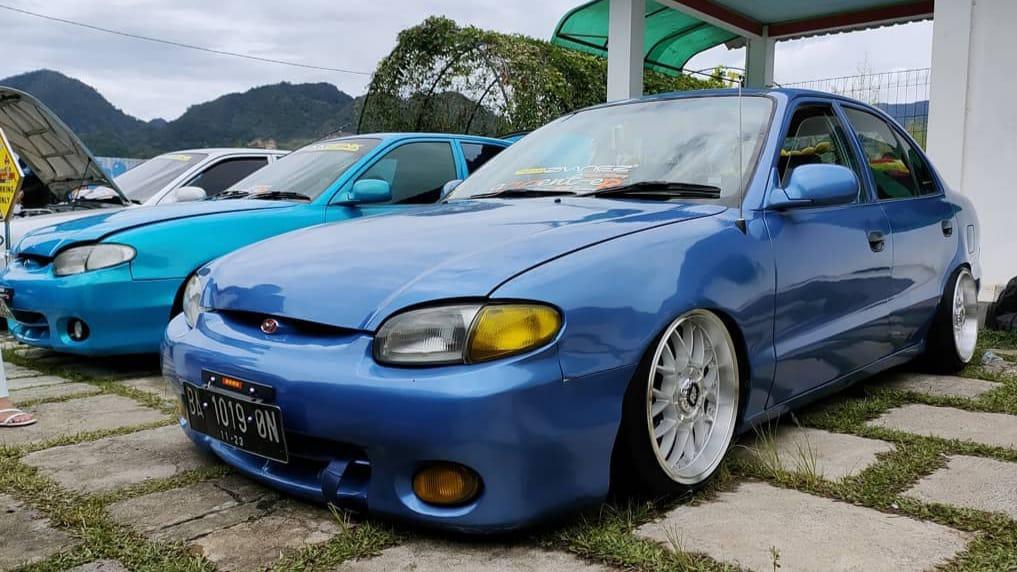 4 Kelebihan dan Kekurangan Hyundai Accent 2000