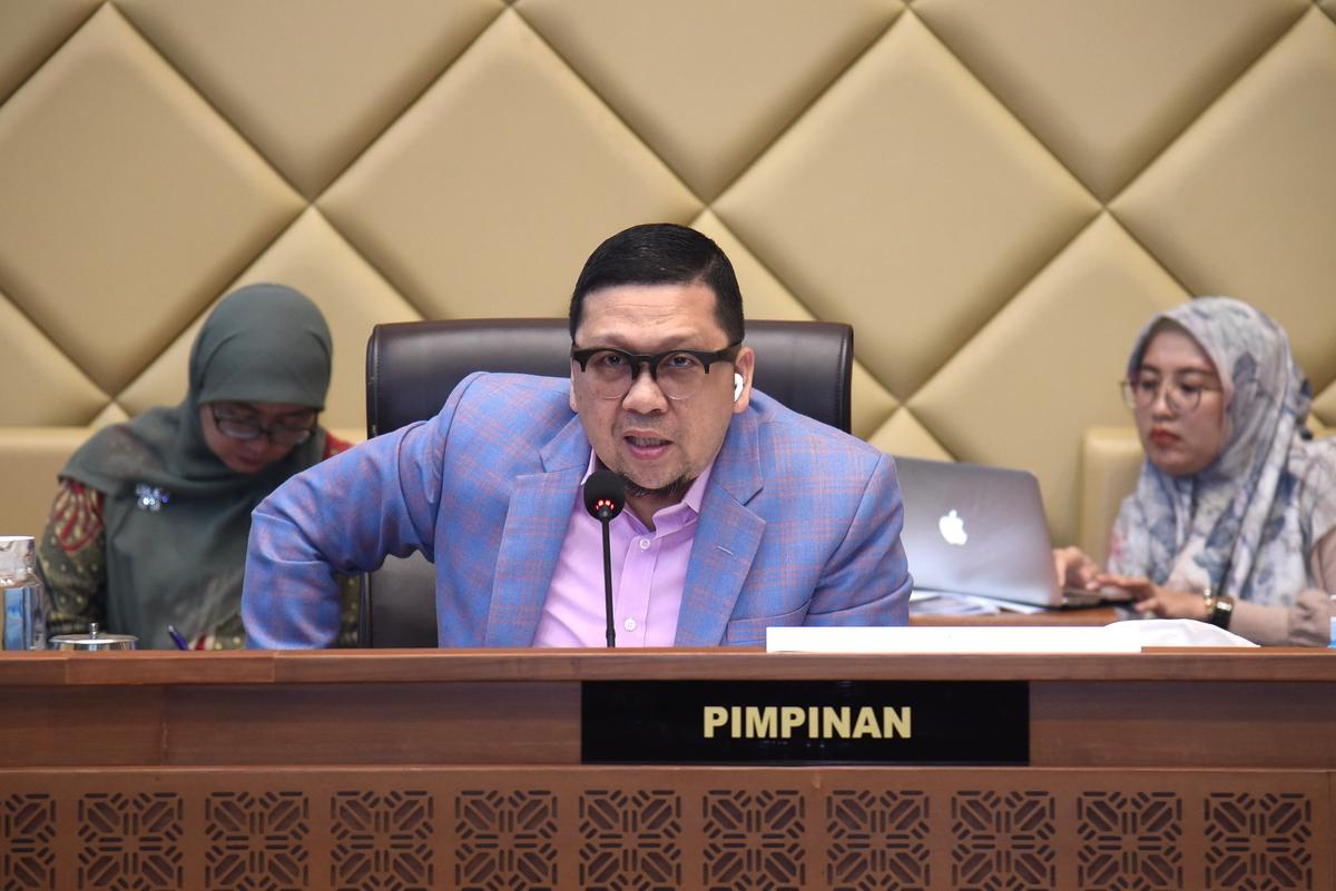 Raker Dengan MenPANRB, Komisi II: Penyelesaian Penataan Non ASN Paling Lambat Desember 2024