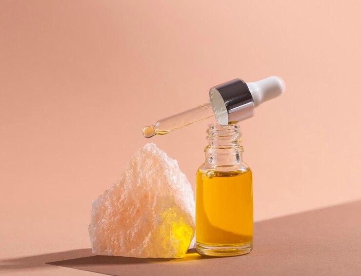 Essence dan Toner: Memahami Perbedaan dan Manfaaatnya dalam Perawatan Kulit