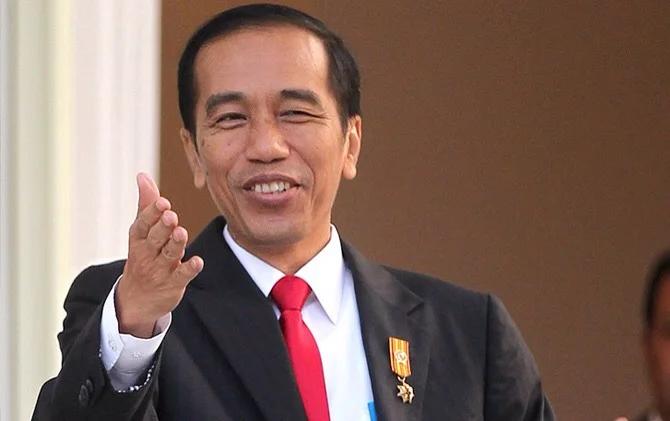 Jokowi Tertawakan Pramono Maju Pilgub Jakarta