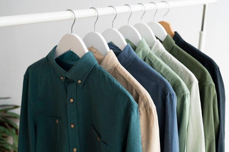 11 Cara Menghilangkan Bulu di Baju dengan Mudah