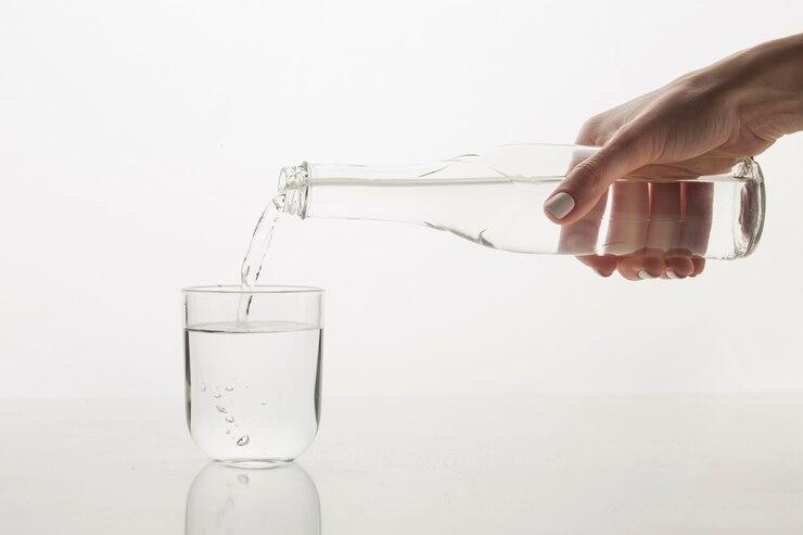 Simak! Ini Sejumlah Manfaat Minum Air saat Perut Kosong