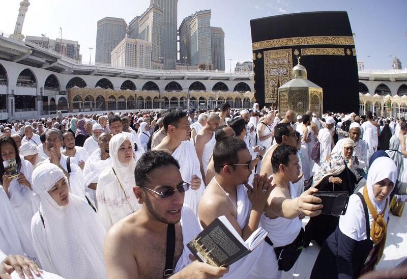 Jelang Kualifikasi Piala Dunia Lawan Arab Saudi, Punggawa Timnas Jalani Umrah