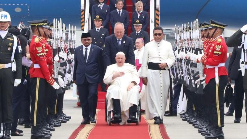 Paus Fransiskus Diagendakan Ketemu Prabowo Besok