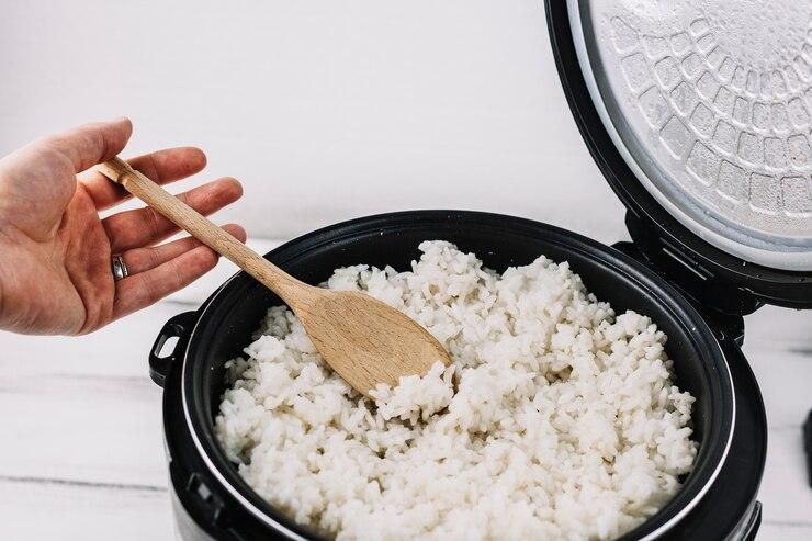 11 Tips Agar Nasi Tidak Cepat Kering di Magic Com