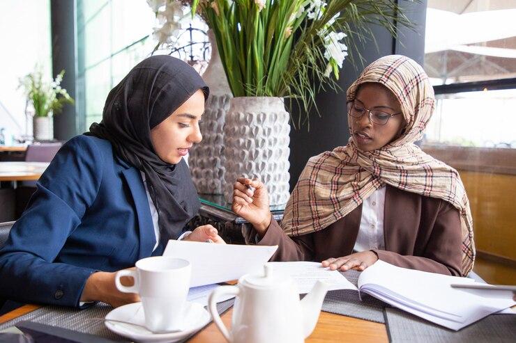 65 Contoh Kalimat Saran dalam Bahasa Inggris dan Terjemahannya