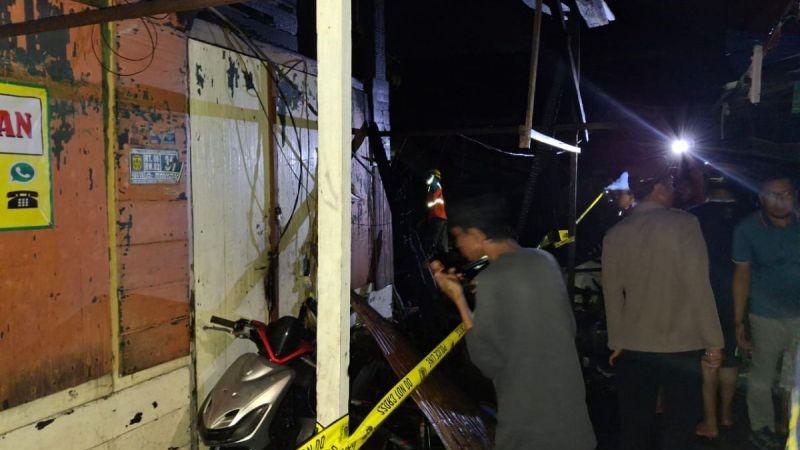 Polisi Selidiki Penyebab Kebakaran 6 Rumah di Pasar Lama Banjarmasin