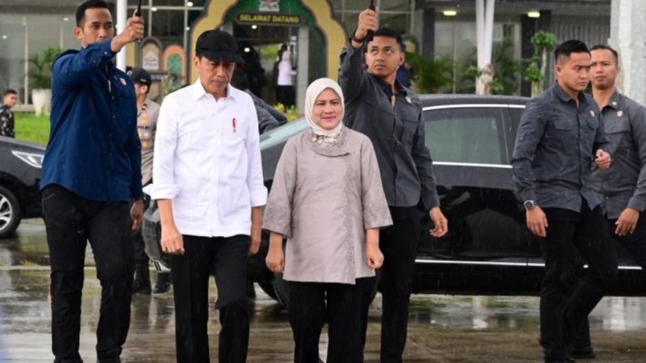 Terbang ke Aceh, Jokowi dan Iriana bakal Buka PON XXI 2024 Hari Ini