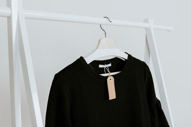 7 Cara Mencuci Baju Hitam agar Tidak Pudar