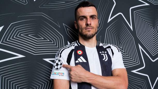 Winger Juventus Pindah ke Fenerbahce karena Jose Mourinho