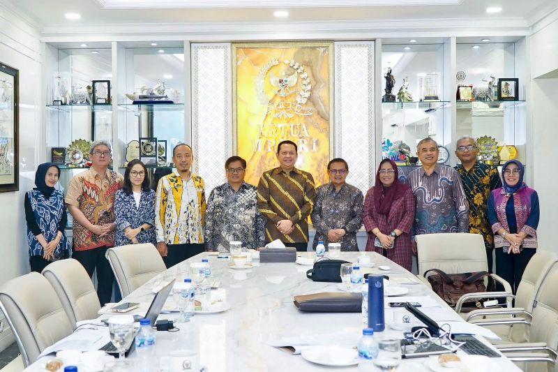 Ketua MPR Ingatkan soal Politik Uang untuk Capai SDGs 2030