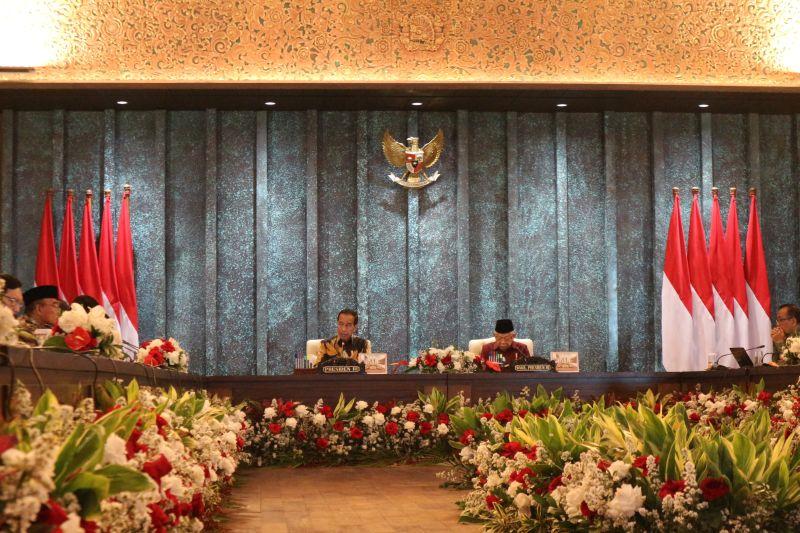 Sidang Kabinet Terakhir, Jokowi Minta Program Prabowo Didukung