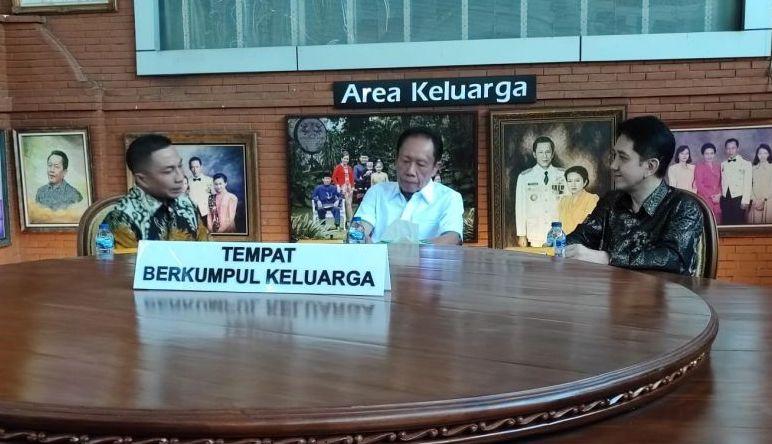 Dharma-Kun Sowan ke Rumah Eks Gubernur Jakarta Sutiyoso