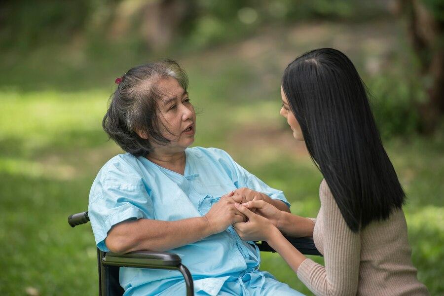27 Arti Mimpi Ketemu Nenek yang Sudah Meninggal: Tanda dan Pesan dari Alam Bawah Sadar