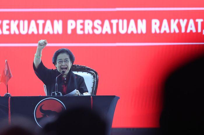 Istana: Megawati-Mahfud MD Juga Naik Jet Pribadi, Tapi Nggak Ada yang Heboh!