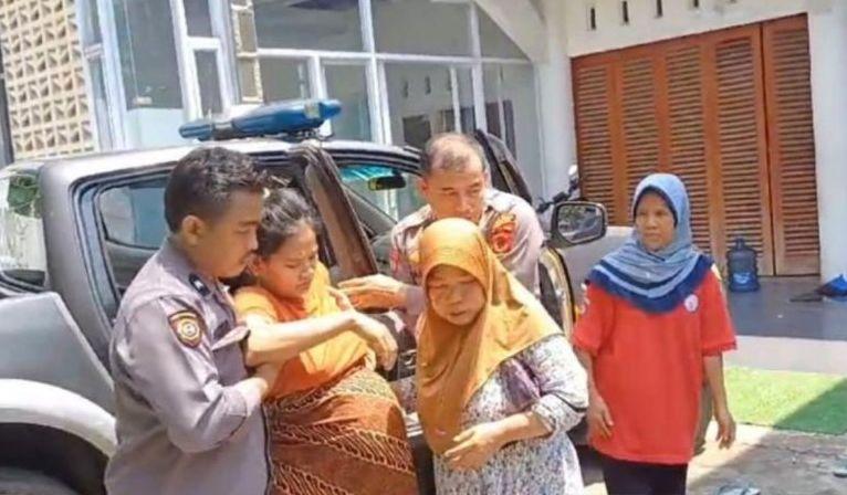 Heroik! Polisi Parung Bantu Ibu Nyaris Lahiran di Jalanan