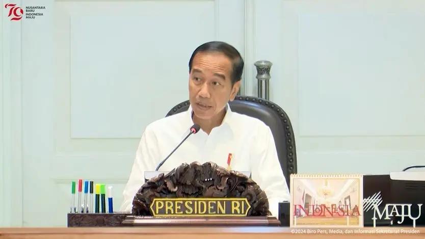 Jokowi Minta Pengasuh Ponpes Kawal Transisi Pemerintahan Baru