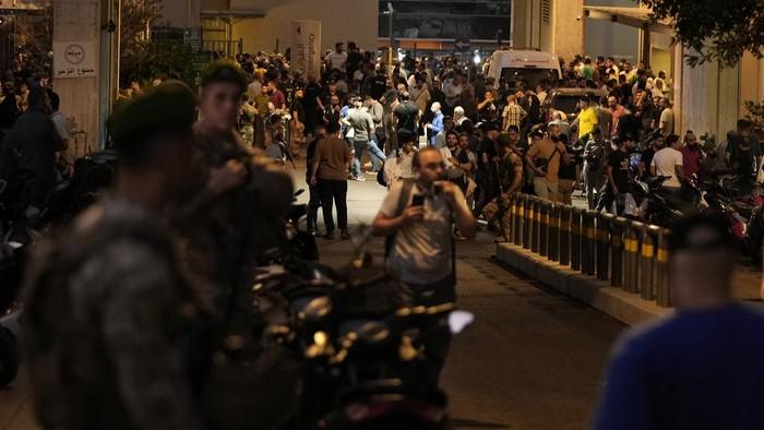 9 Orang Tewas dan 300 Terluka Akibat Ledakan Walkie-Talkie di Lebanon