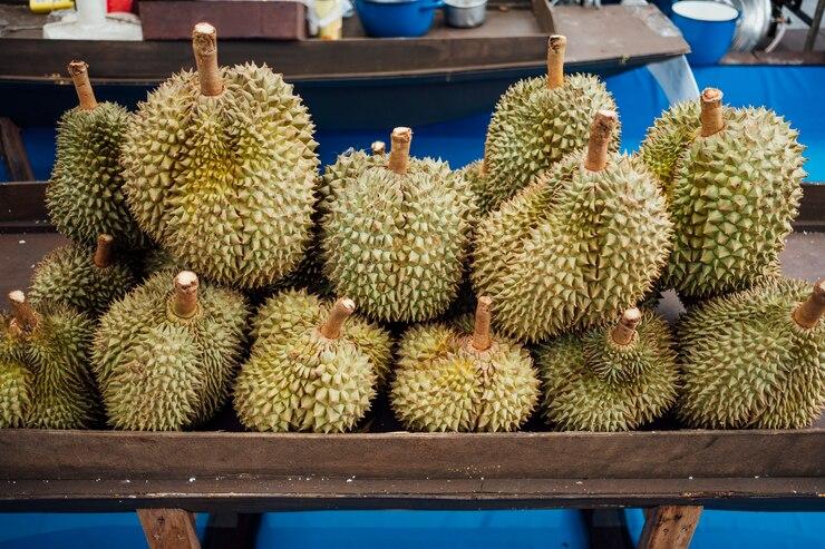 9 Cara Menghilangkan Bau Durian di Mobil dengan Mudah