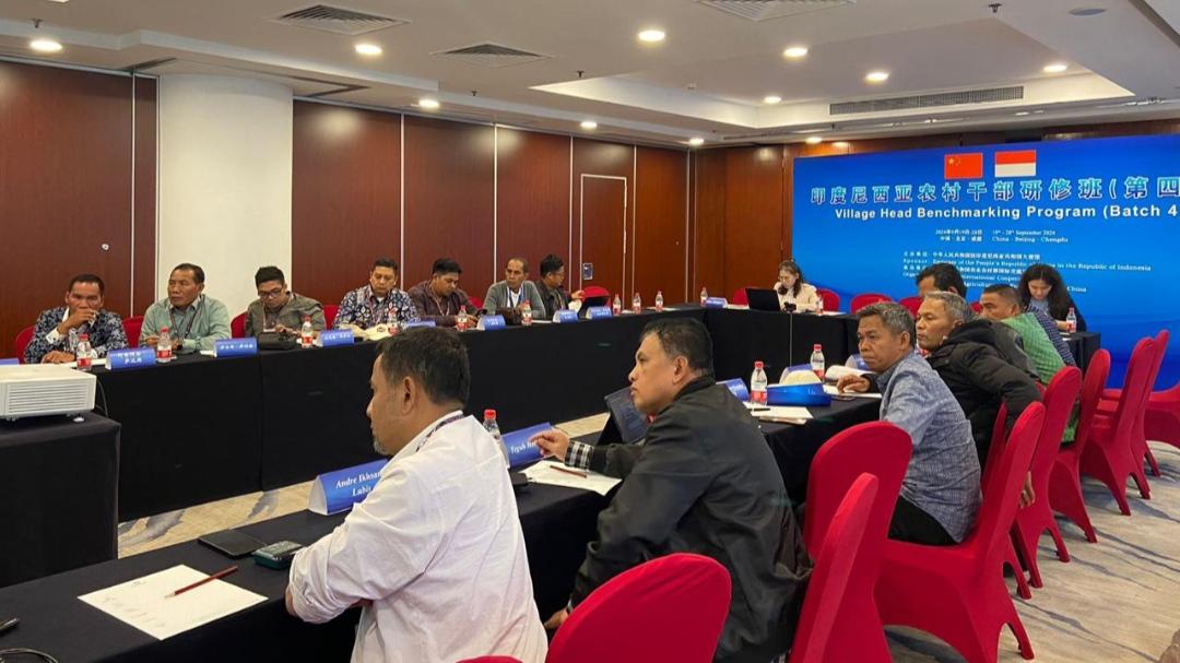 Belasan Kades Peserta Program Benchmarking Belajar Pengentasan Kemiskinan di China dengan Penerapan Iptek