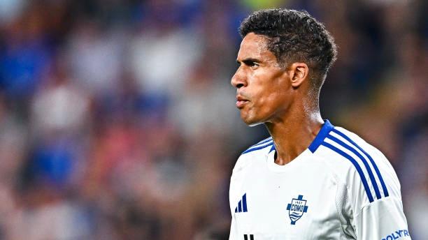 Raphael Varane Pertimbangkan untuk Pensiun?