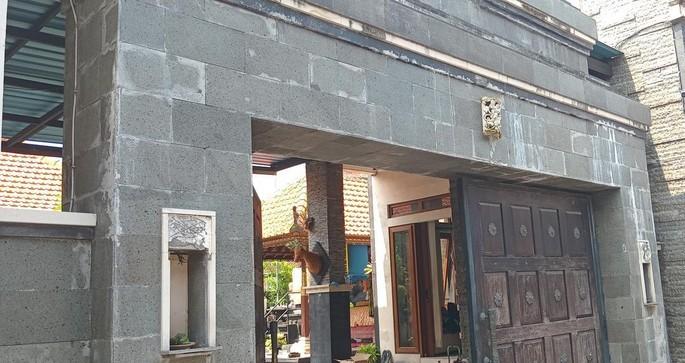 Geger! Anak di Bali Temukan Orangtua Tewas Berpelukan di Kamar dengan Luka Tusuk