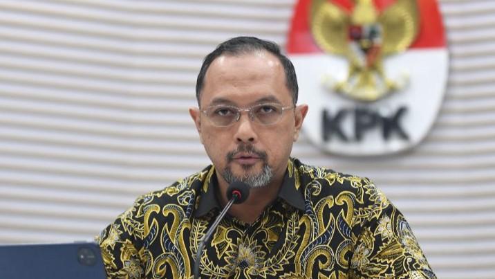 Dikira Penipuan, KPK Sebut Banyak Saksi Kasus Eks Gubenur Malut Abdul Gani Mangkir