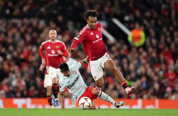 Joseph Oosting Puji Penampilan Mees Hilgers Usai Imbang Melawan Manchester United