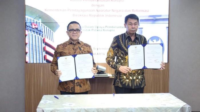 MoU dengan KPK, MenPAN-RB Dorong Sistem Birokrasi Digital yang Transparan