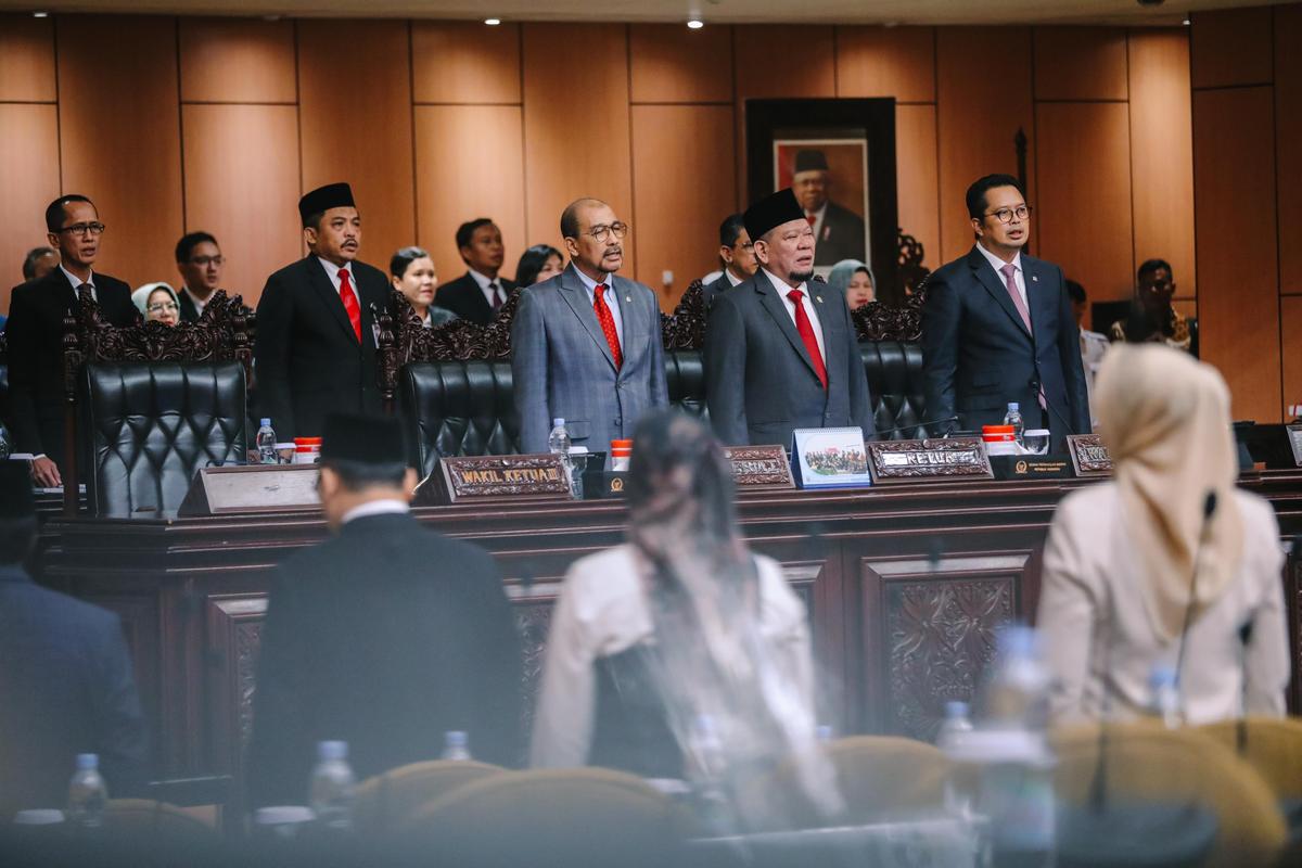 Sidang Paripurna DPD RI Sahkan Laporan Akhir Kinerja Komite Periode 2019-2024